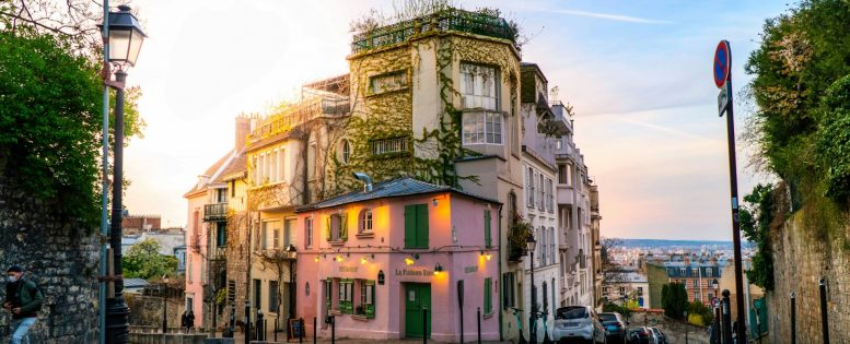 В Париж на майские праздники 38 800 рублей