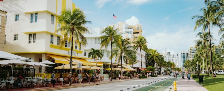 Из Москвы в США 56 200 рублей