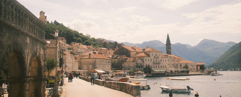 Горящие билеты в Черногорию